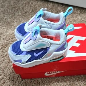 Nike infant/toddlers sneakers